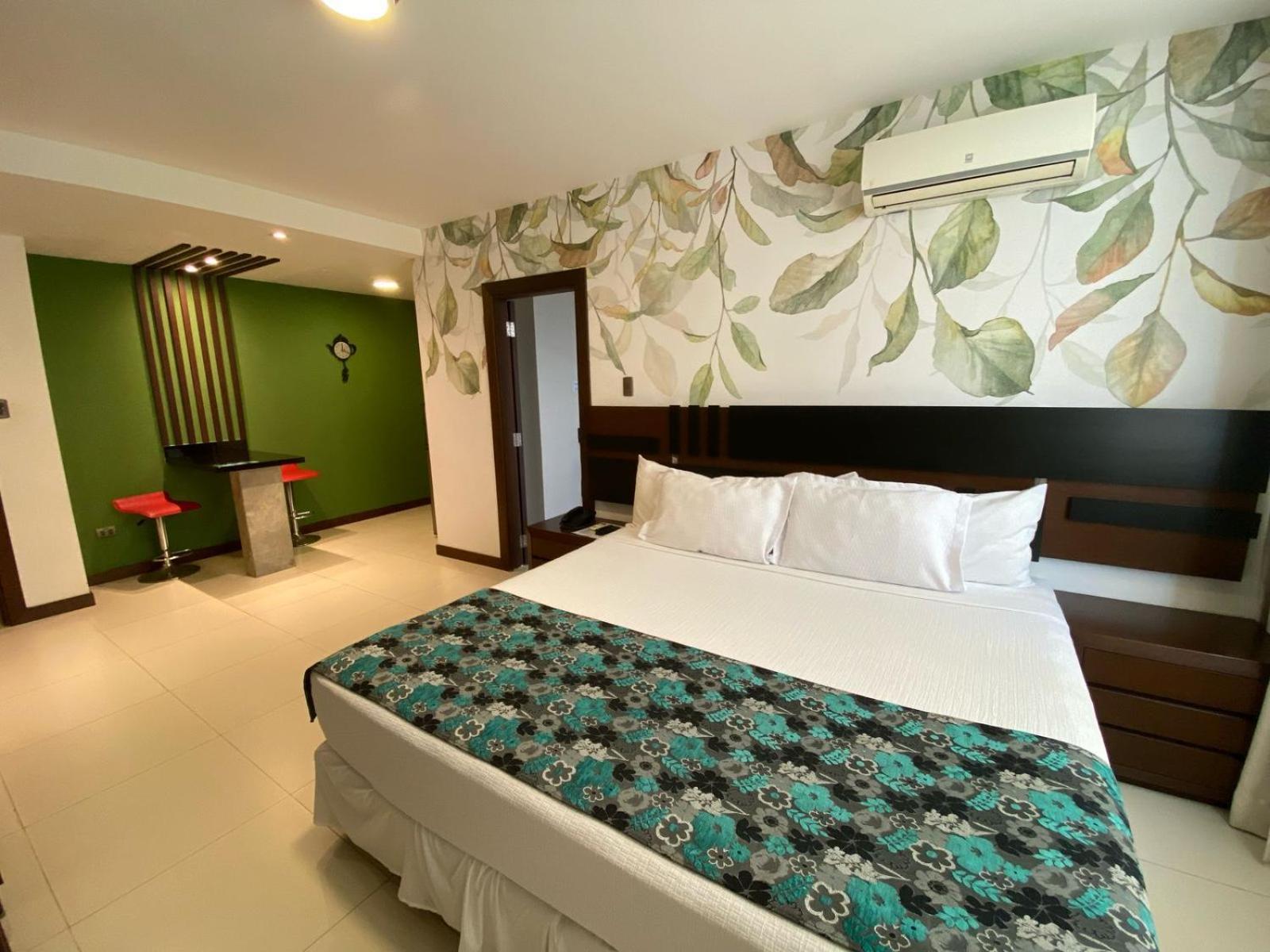 Mai Suites Apart Hotel Santa Cruz de La Sierra Buitenkant foto