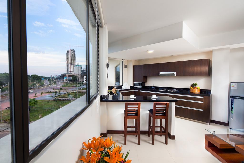 Mai Suites Apart Hotel Santa Cruz de La Sierra Buitenkant foto
