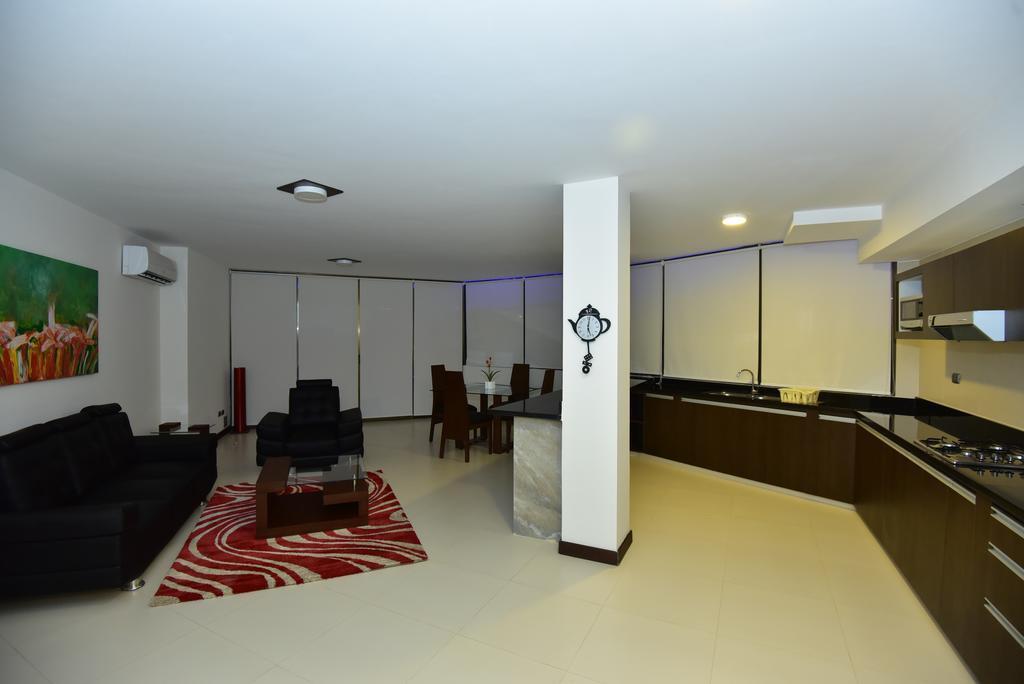 Mai Suites Apart Hotel Santa Cruz de La Sierra Buitenkant foto